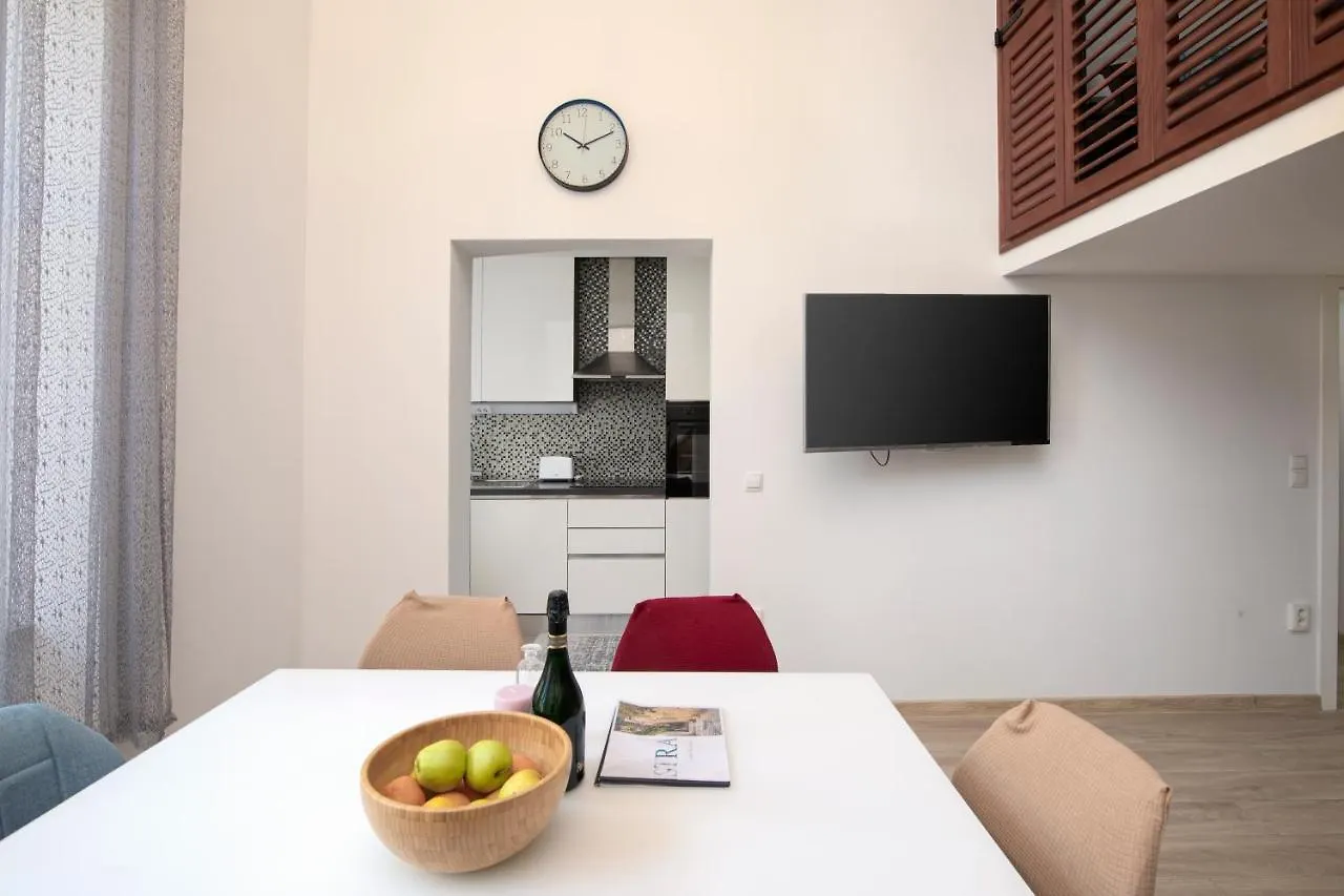 Palazzine Apartments Pula 0*,